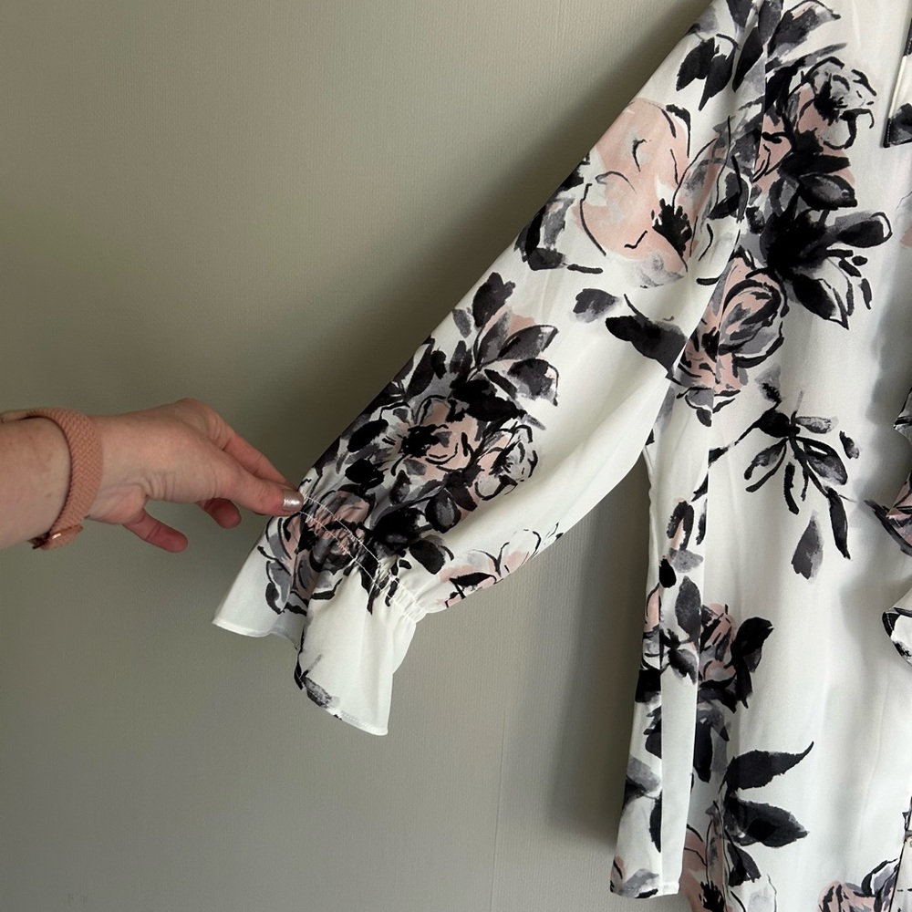 KARL LAGERFELD Edwardian Floral Romantic Poet Ruffle 3/4 Sleeve Blouse Top Sz M - Picture 7 of 15